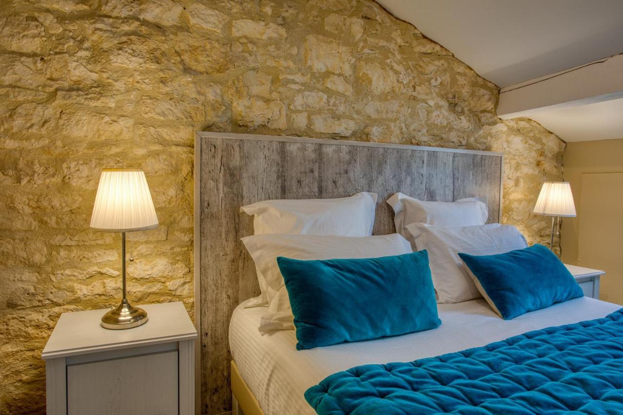 Villa Domaine des Pierres Blanches - Gite La Salamandre à Carlux Extérieur photo